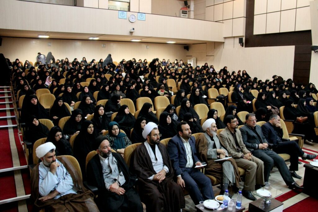 سخنرانی در همایش طلایه همنوایی طلایه داران عاشورا با حضرت زینب(س)