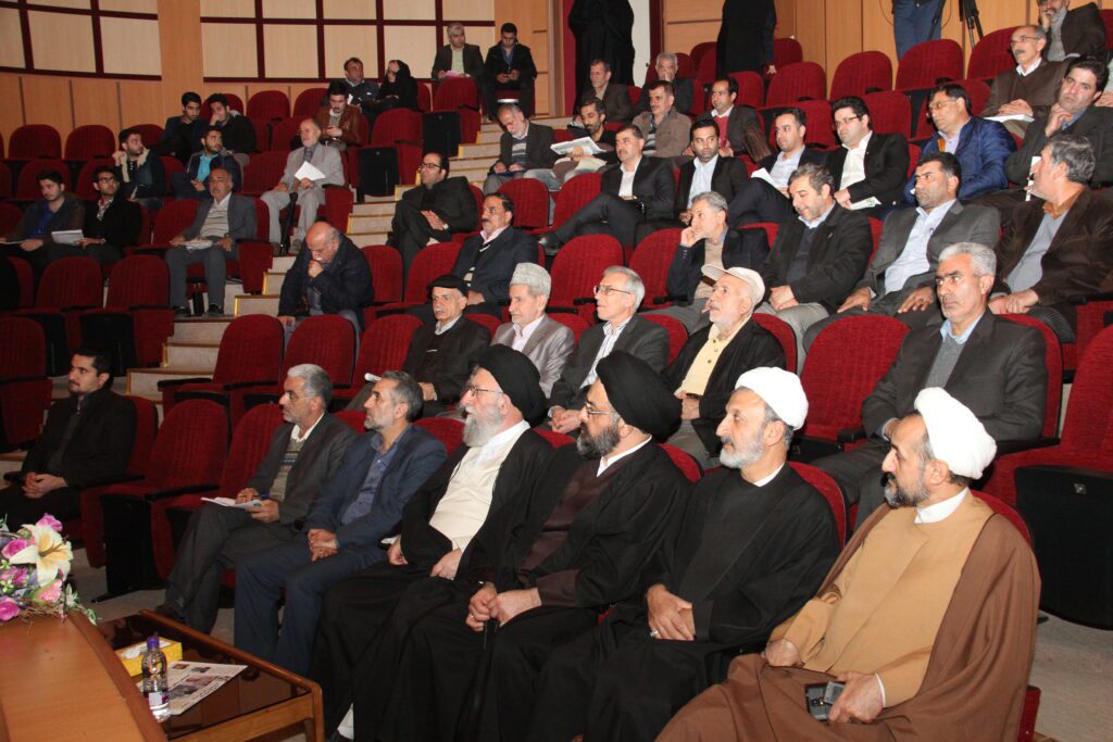 حضور و سخنرانی آیت الله سید مجتبی نورمفیدی در مراسم رونمایی از کتاب خطبه های سال 1360 آیت الله نورمفیدی در موسسه فرهنگی میرداماد گرگان