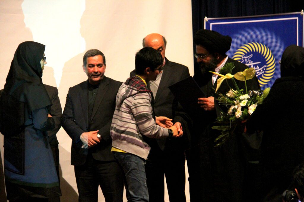 سخنرانی در دانشگاه پردیس به مناسبت هفته پژوهش؛ سال 1394