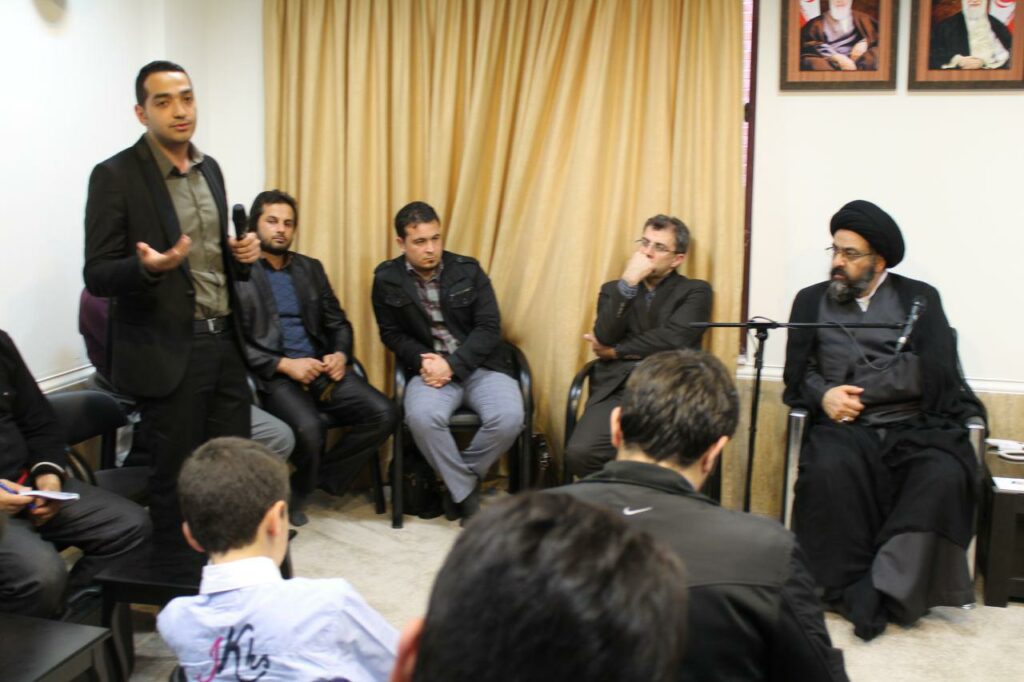 دیدار استاد سید مجتبی نور مفیدی در جمع جوانان فعال استان