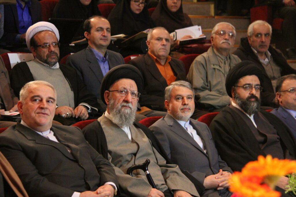 آئین رونمایی از کتاب دانشنامه   گلستان