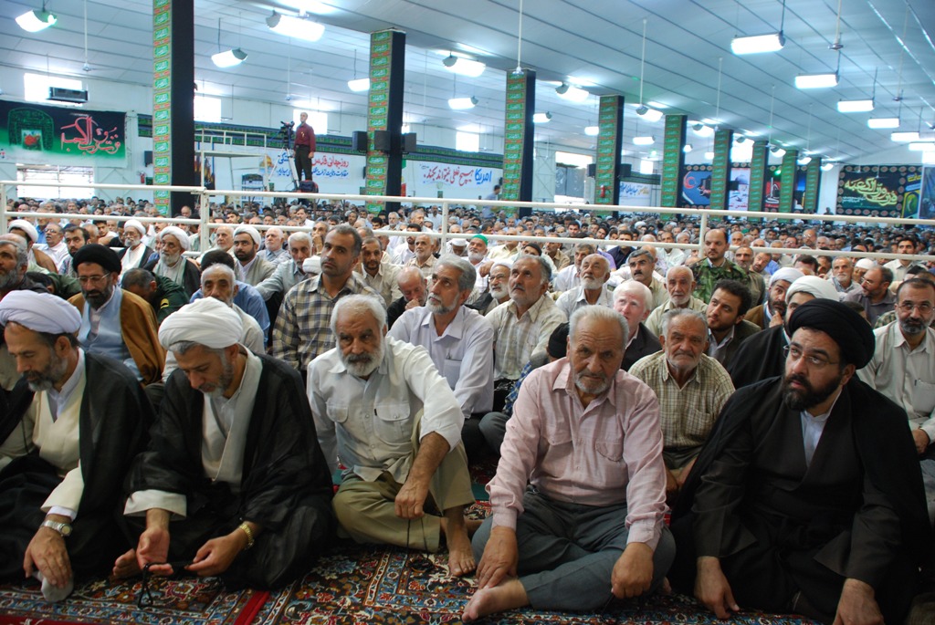 حضور آیت الله سید مجتبی نورمفیدی در روز جهانی قدس و مراسم نمازجمعه گرگان - سال 1387