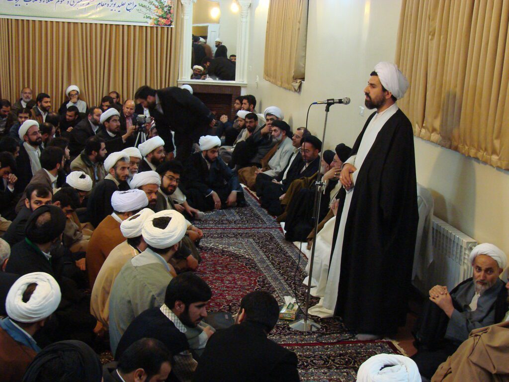 برگزاری جشن میلاد پیامبر اکرم(ص) و امام صادق (ع) و بازدید حضرت آیت الله نورمفیدی از دفتر قم - سال 1389