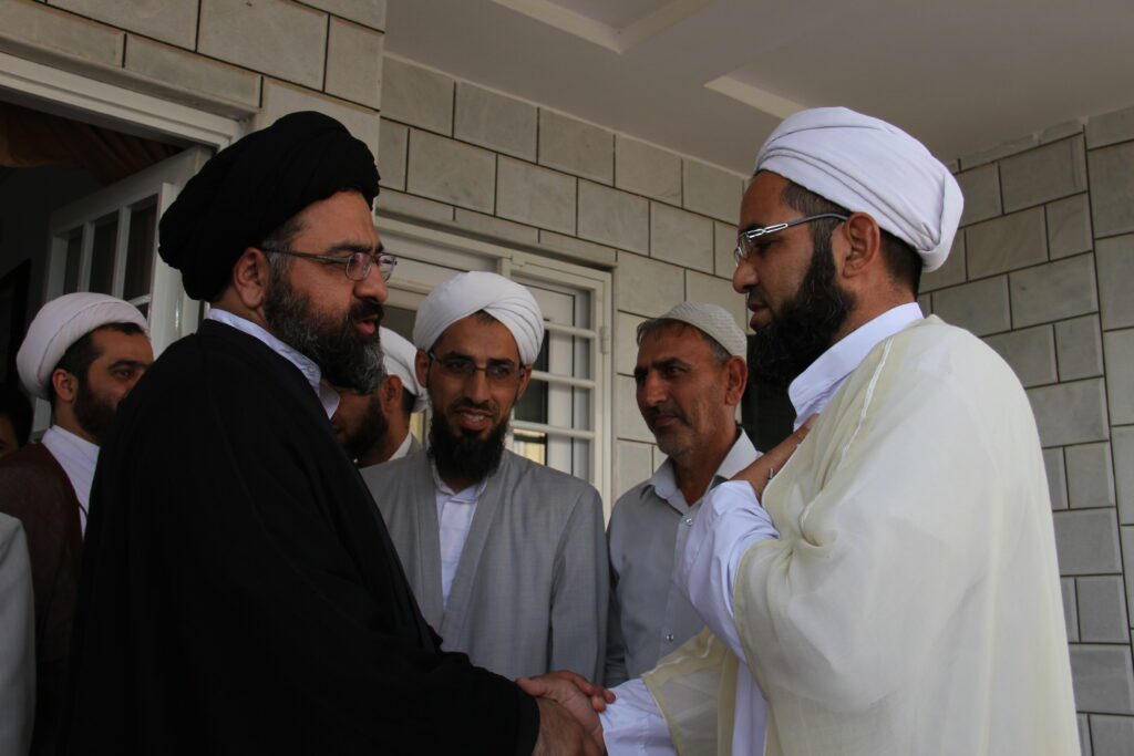 حضور آیت الله سیدمجتبی نورمفیدی در مجلس ختم مرحوم حاج آخوند نظری در روستای قره بلاغ - سال 1394