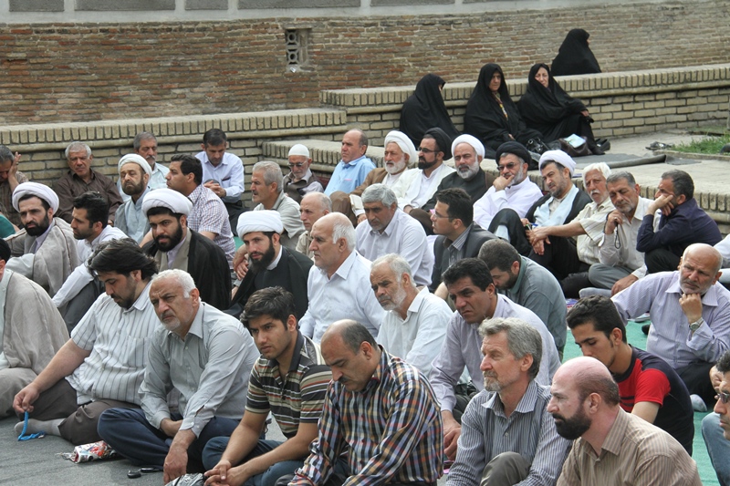 برگزاری دعای ندببه با سخنرانی آیت الله سید مجتبی نورمفیدی در امام زاده نور گررگان - سال 1393