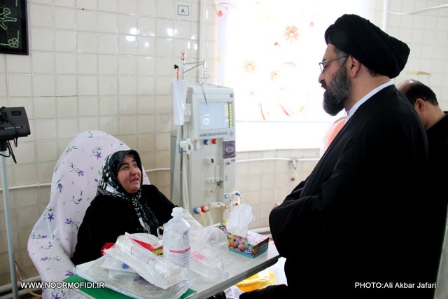 بازدید و عیادت از بیماران بیمارستان 5 آذر گرگان؛ سال 1394