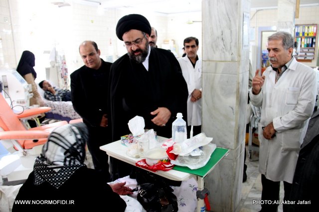 بازدید و عیادت از بیماران بیمارستان 5 آذر گرگان؛ سال 1394