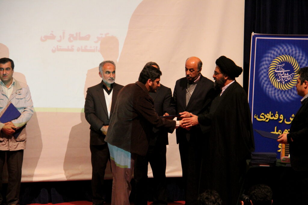 سخنرانی در دانشگاه پردیس به مناسبت هفته پژوهش؛ سال 1394