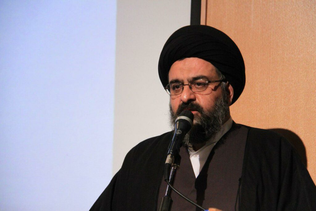 آئین رونمایی از کتاب دانشنامه گلستان