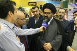 بازدید از نمایشگاه کتاب قرآن کریم