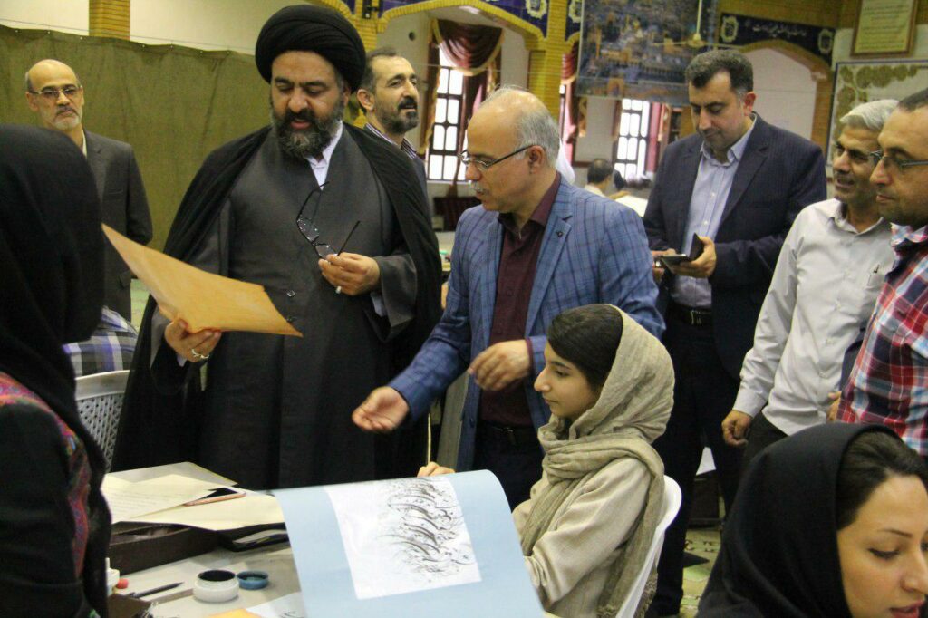 بازدید از نمایشگاه کتاب قرآن کریم