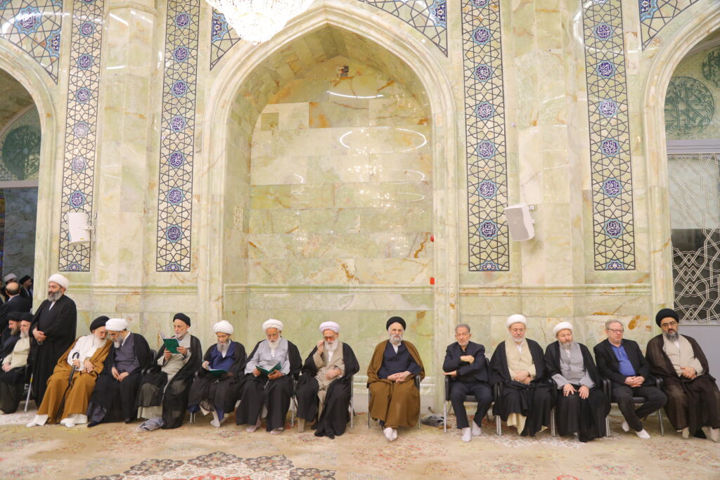 مراسم اولین شب درگذشت مرحوم آیت الله نورالله شاه آبادی در مسجد اعظم قم