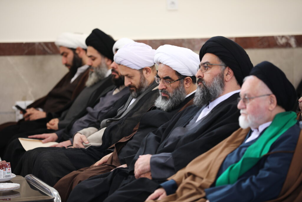 05اختتامیه همایش علامه حلی با سخنرانی آیت الله حاج شیخ محمدجواد فاضل لنک