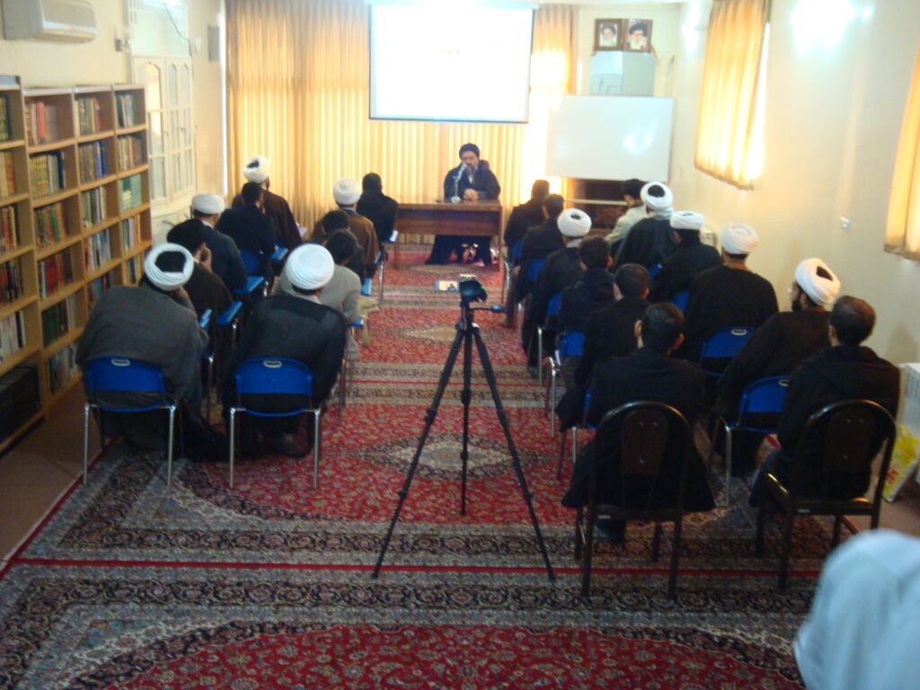 نشست طلاب ممتاز استان گلستان