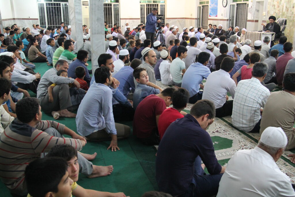  دیدار آیت الله سید مجتبی نورمفیدی با امام جمعه اهل سنت شهرستان کلاله و سخنرانی در مسجد جام