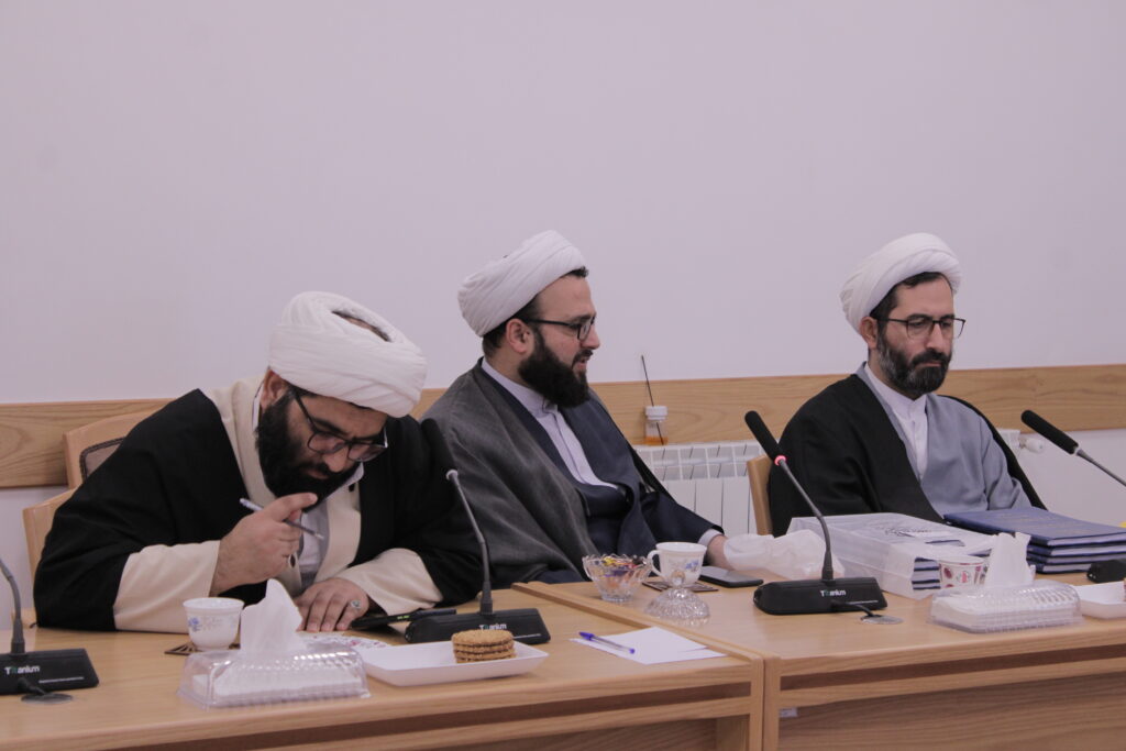 دیدار اعضای دبیرخانه کنگره بین المللی علامه میرحامد حسین صاحب عبقات الانوار با آیت الله سید مجتبی نورمفیدی