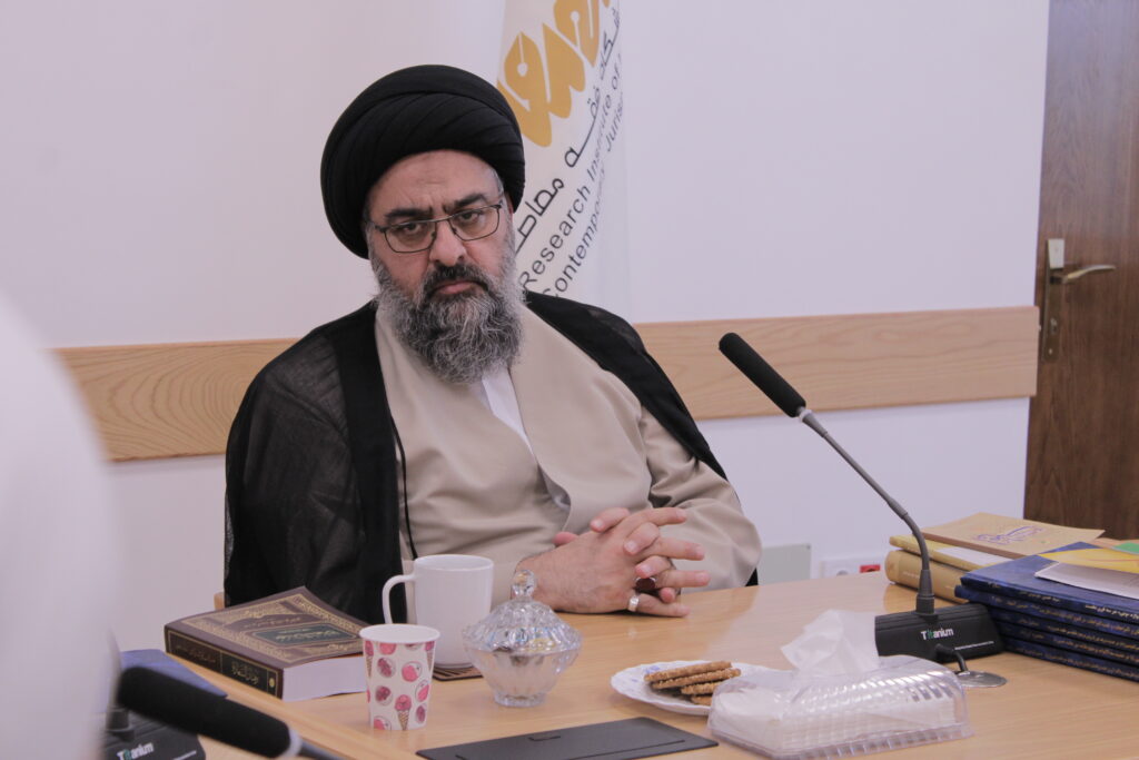 دیدار اعضای دبیرخانه کنگره بین المللی علامه میرحامد حسین صاحب عبقات الانوار با آیت الله سید مجتبی نورمفیدی