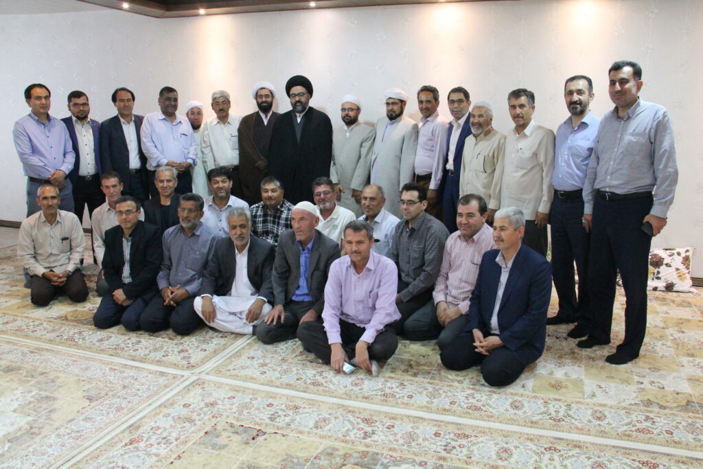 سخنرانی آیت الله سید مجتبی نورمفیدی در بین مردم روستای قوشه سو از توابع شهرستان مراوه تپه