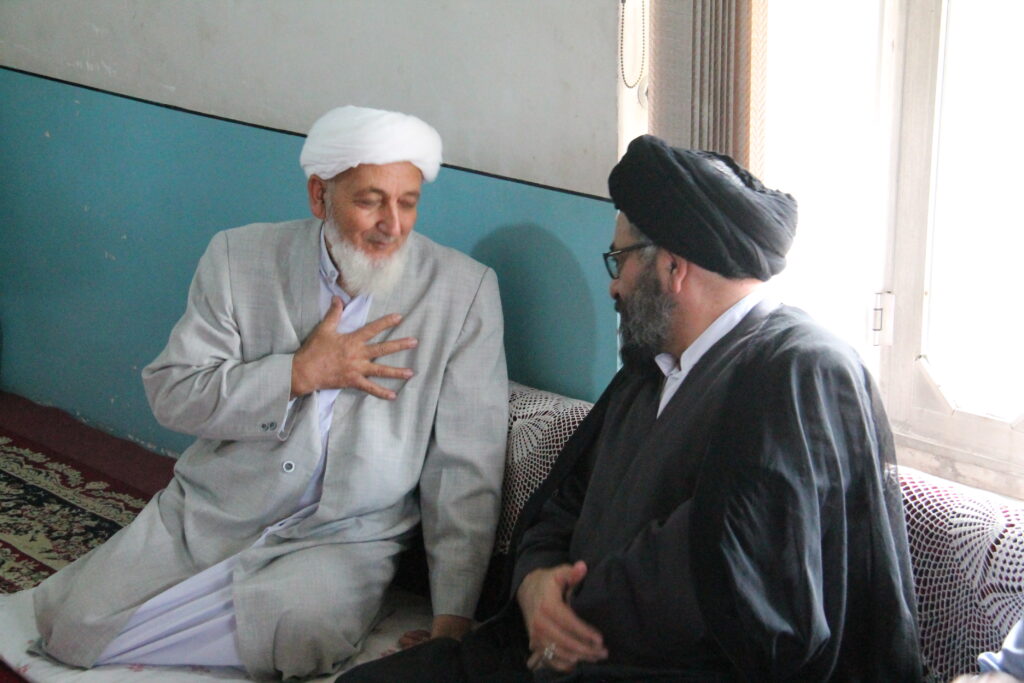 سخنرانی آیت الله سید مجتبی نورمفیدی در بین مردم روستای قوشه سو از توابع شهرستان مراوه تپه