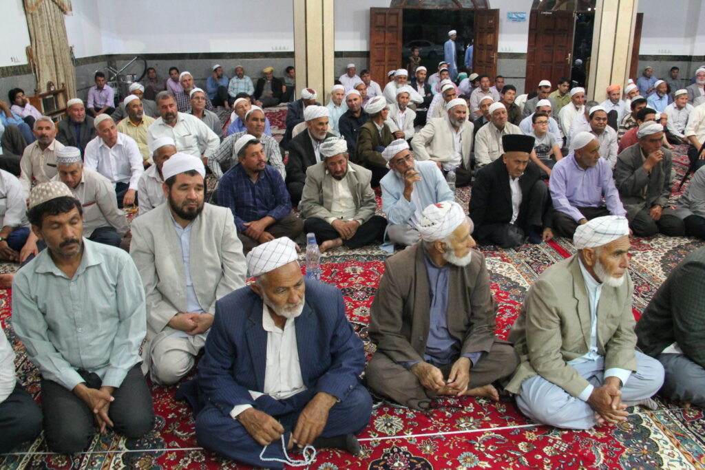 سخنرانی آیت الله سید مجتبی نورمفیدی در بین مردم روستای قوشه سو از توابع شهرستان مراوه تپه