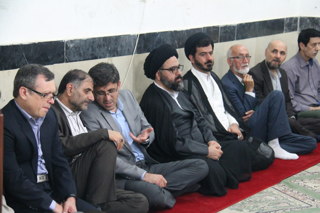 سخنرانی آیت الله سید مجتبی نورمفیدی در بین مردم تلور(بندرگز)