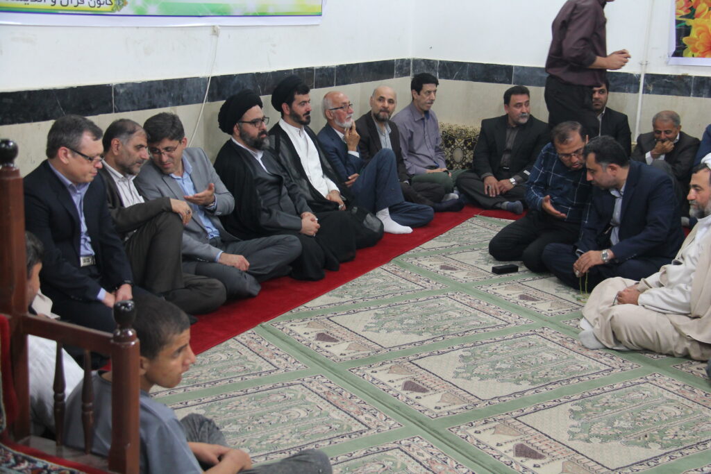 سخنرانی آیت الله سید مجتبی نورمفیدی در بین مردم تلور(بندرگز)