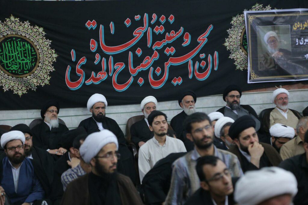 مراسم یادبود اشرفی شاهرودی