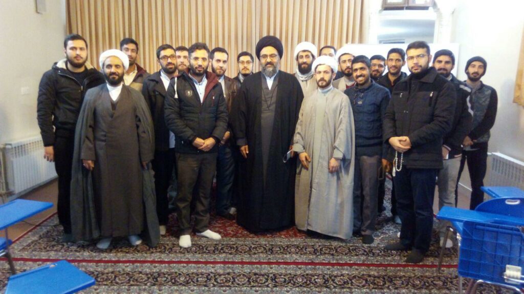 برگزاری نشست طلاب جدید الورود