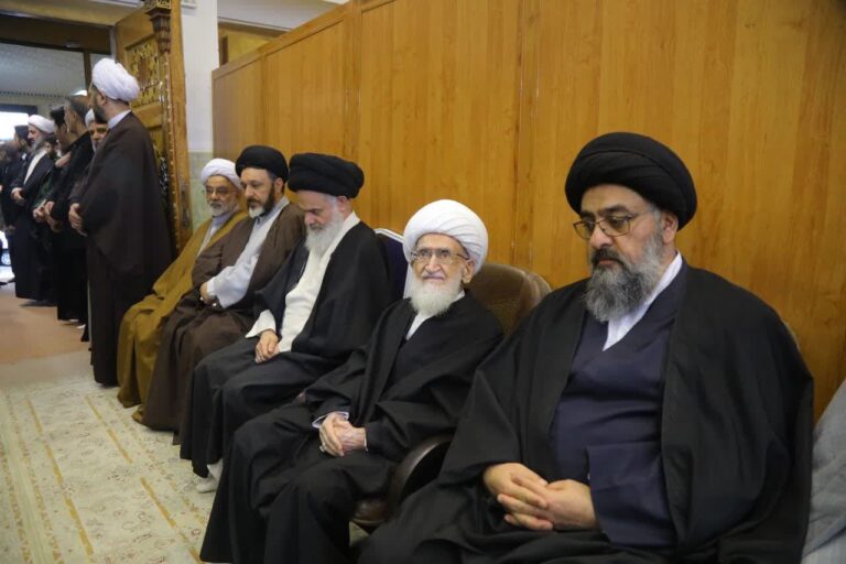 شرکت در مراسم ترحیم برادر آیت الله نوری همدانی
