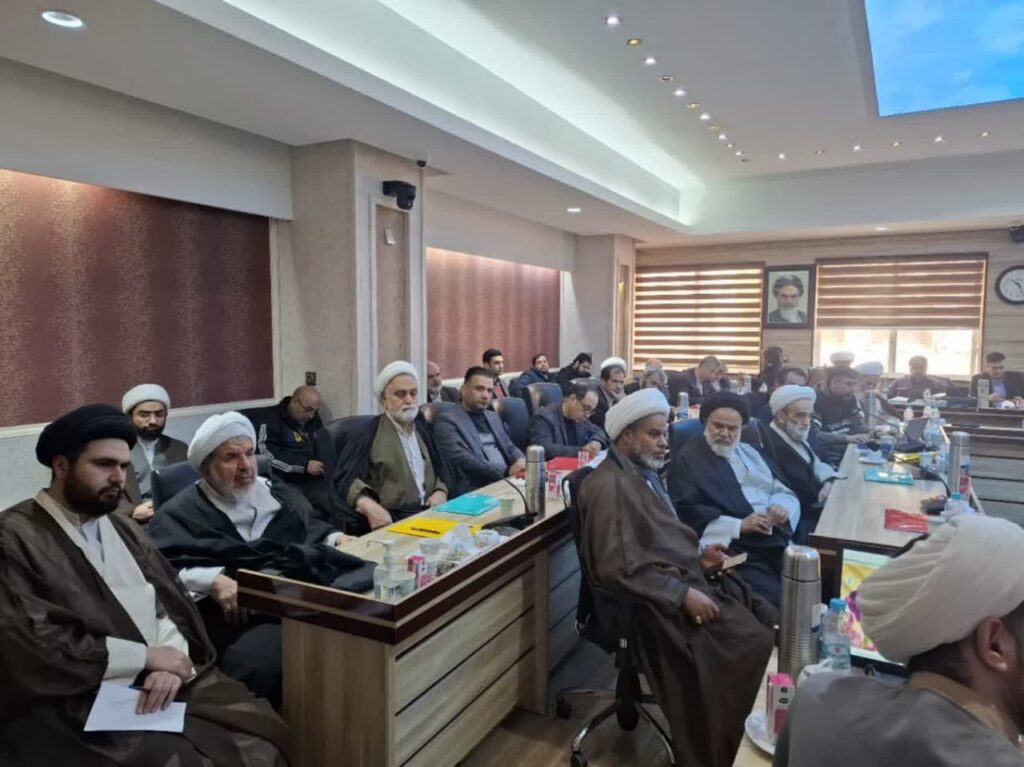 همایش بررسی فقهی سلول های بنیادین در جمع اساتید مطرح حوزه و دانشگاه