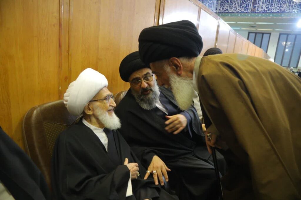  شرکت در مراسم ترحیم برادر آیت الله نوری همدانی