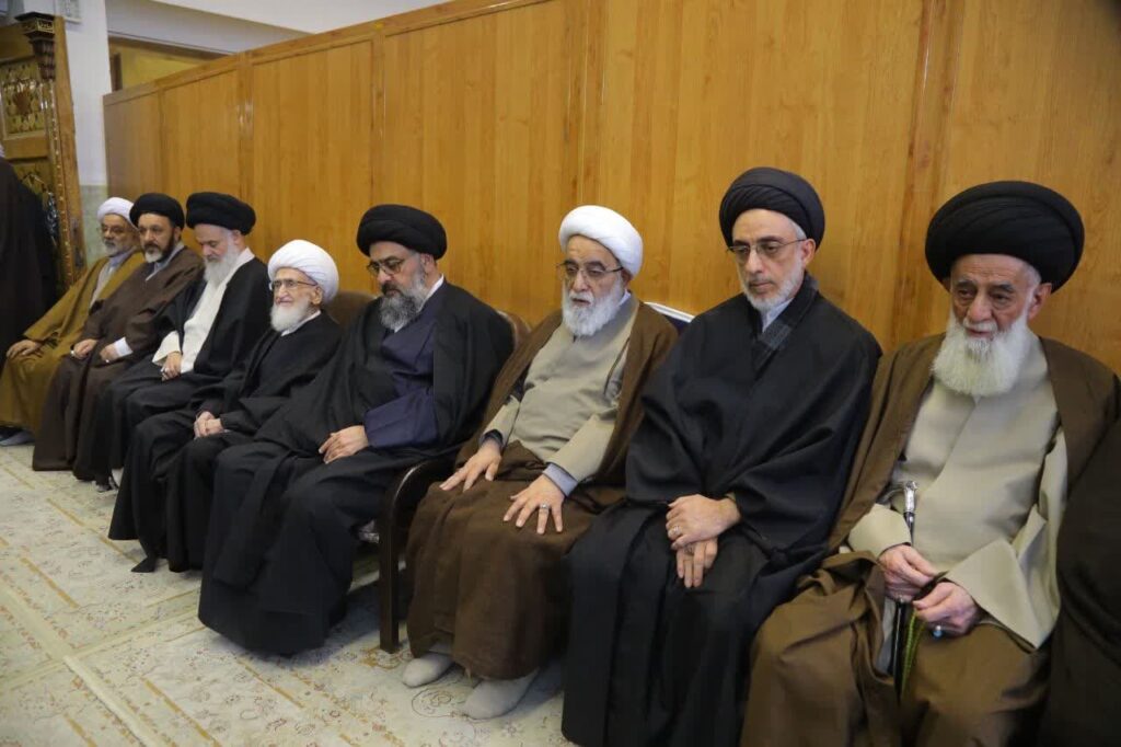  شرکت در مراسم ترحیم برادر آیت الله نوری همدانی