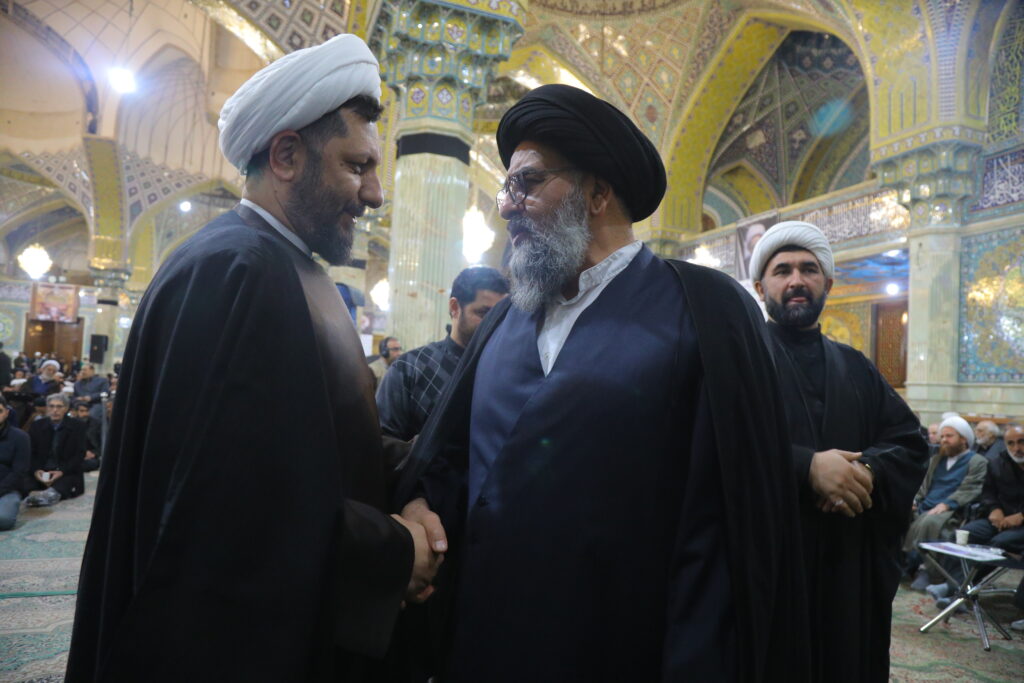 حضور آیت الله سیدمجتبی نورمفیدی در مراسم چهارمین سالگرد آیت الله العظمی صافی گلپایگانی‌ (ره)
