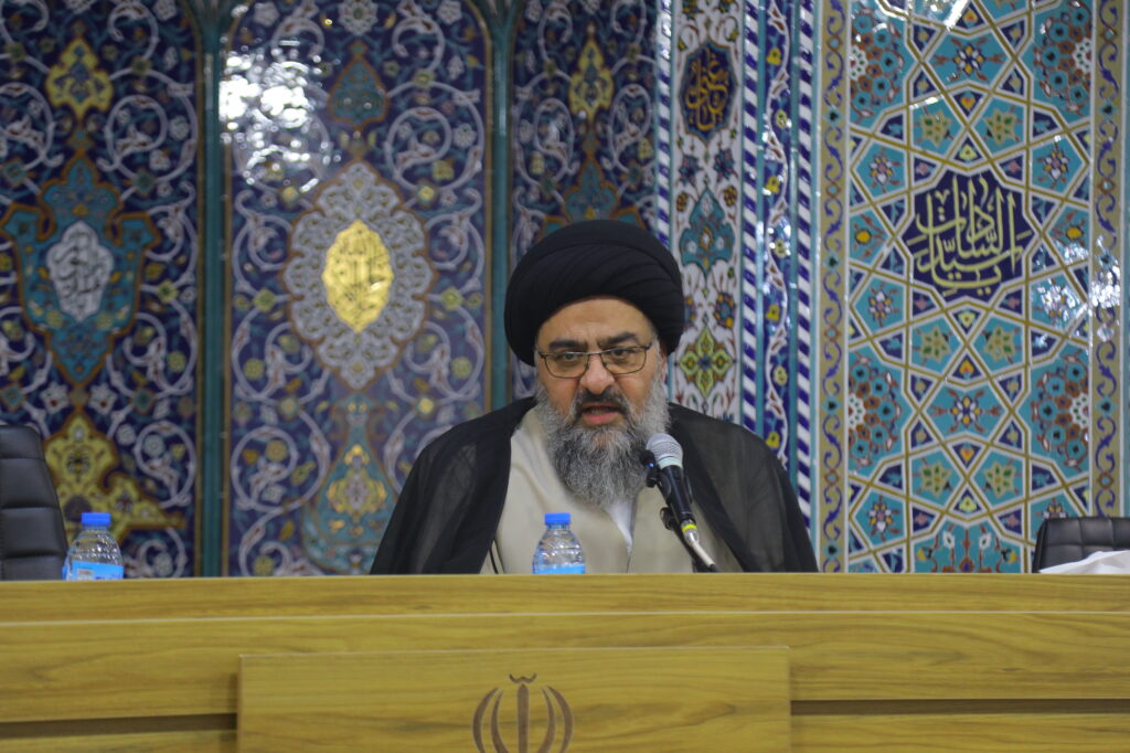 نشست علمی تبیین مکتب امام خمینی (س) با موضوع: «امام خمینی (س)، حوزه پیشرو و سرآمد و بایسته های فقه کارآمد»