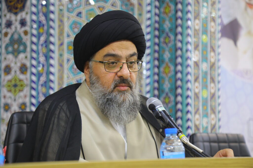 نشست علمی تبیین مکتب امام خمینی (س) با موضوع: «امام خمینی (س)، حوزه پیشرو و سرآمد و بایسته های فقه کارآمد»
