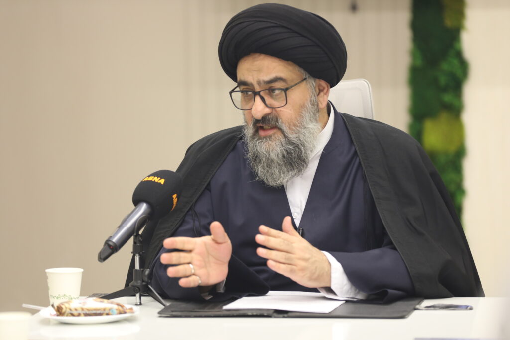 نشست خبری با خبرگزاری ابناء