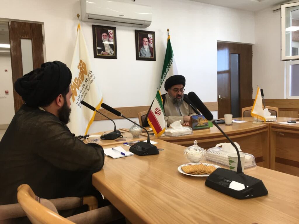 دیدار اعضای دبیرخانه همایش نظام پولی تمدن اسلامی با آیت الله نورمفیدی