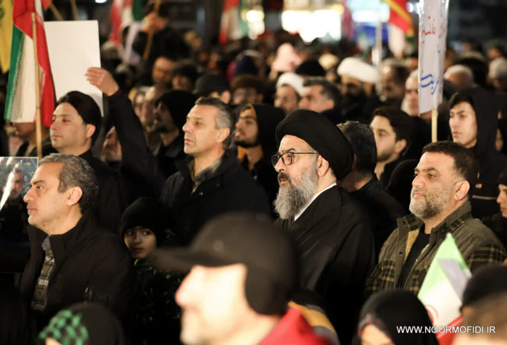 میثاق با امام شهید امت و بعیت با رهبر منتخب خبرگان ملت" حضرت آیت الله سیدمجتبی حسینی خامنه ای(حفظه الله) و مراسم وداع با پیکر مطهر شهید نیروی دریایی ارتش جمهوری اسلامی ایران، ناواستواریکم فرزین کمالی و حضور در ایستگاه صلواتی موکب علی بن موسی الرضا(ع) ااستان گلستان _ چهارشنبه ۲۰ اسفندماه ۱۴۰۴ میدان شهرداری گرگان