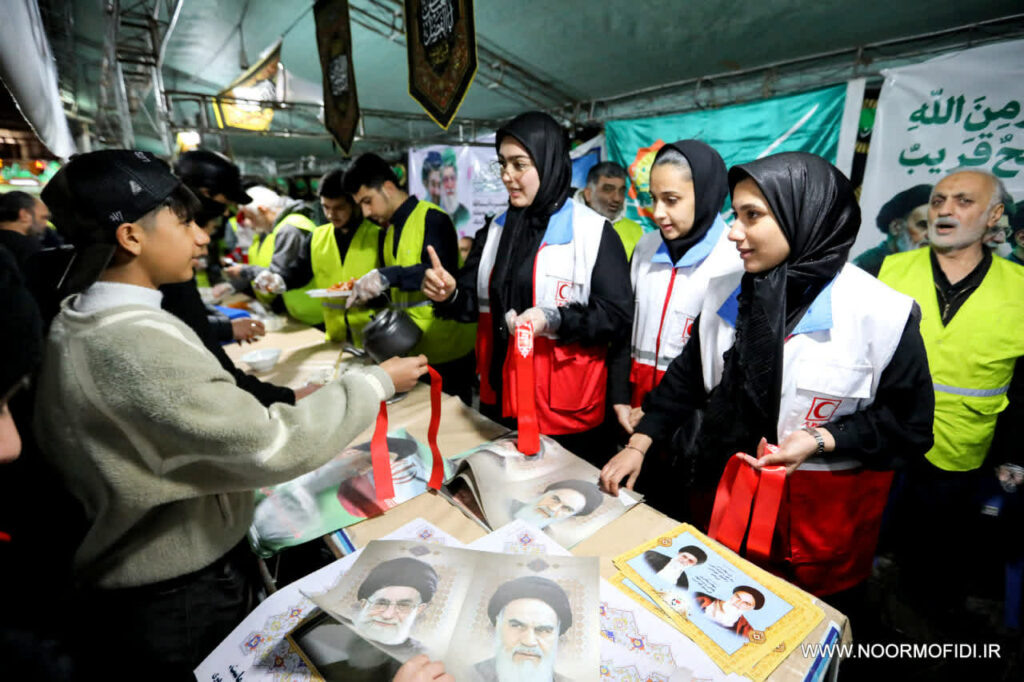 میثاق با امام شهید امت و بعیت با رهبر منتخب خبرگان ملت" حضرت آیت الله سیدمجتبی حسینی خامنه ای(حفظه الله) و مراسم وداع با پیکر مطهر شهید نیروی دریایی ارتش جمهوری اسلامی ایران، ناواستواریکم فرزین کمالی و حضور در ایستگاه صلواتی موکب علی بن موسی الرضا(ع) ااستان گلستان _ چهارشنبه ۲۰ اسفندماه ۱۴۰۴ میدان شهرداری گرگان