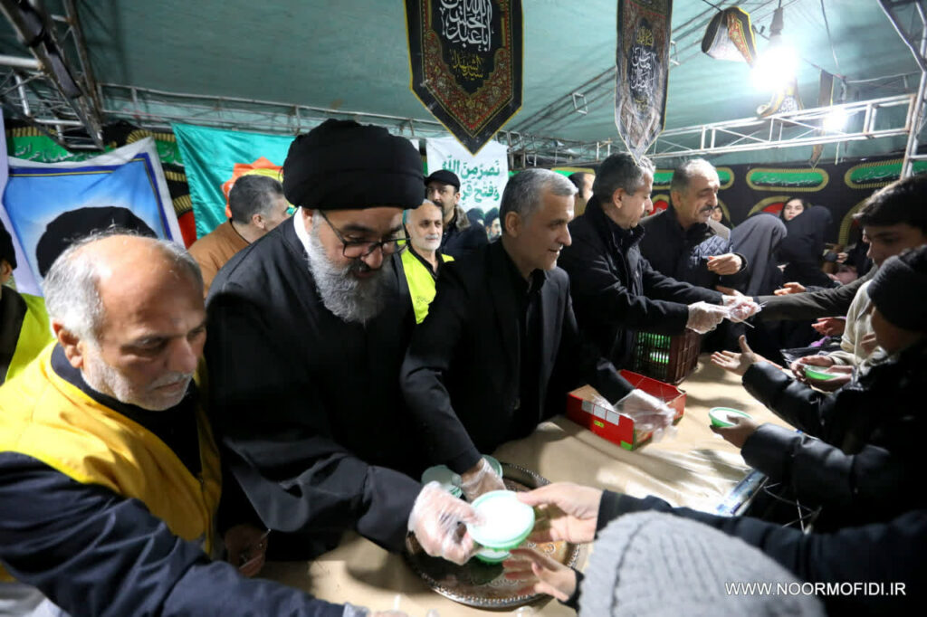 میثاق با امام شهید امت و بعیت با رهبر منتخب خبرگان ملت" حضرت آیت الله سیدمجتبی حسینی خامنه ای(حفظه الله) و مراسم وداع با پیکر مطهر شهید نیروی دریایی ارتش جمهوری اسلامی ایران، ناواستواریکم فرزین کمالی و حضور در ایستگاه صلواتی موکب علی بن موسی الرضا(ع) ااستان گلستان _ چهارشنبه ۲۰ اسفندماه ۱۴۰۴ میدان شهرداری گرگان