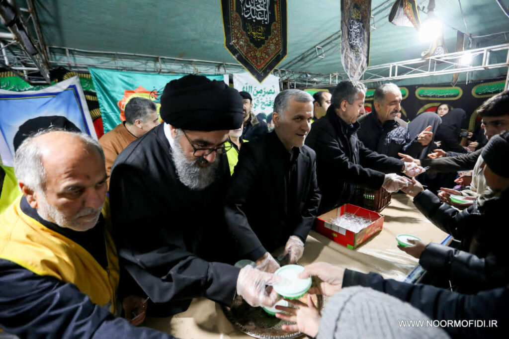 میثاق با امام شهید امت و بعیت با رهبر منتخب خبرگان ملت" حضرت آیت الله سیدمجتبی حسینی خامنه ای(حفظه الله) و مراسم وداع با پیکر مطهر شهید نیروی دریایی ارتش جمهوری اسلامی ایران، ناواستواریکم فرزین کمالی و حضور در ایستگاه صلواتی موکب علی بن موسی الرضا(ع) ااستان گلستان _ چهارشنبه ۲۰ اسفندماه ۱۴۰۴ میدان شهرداری گرگان