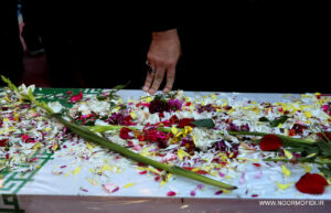 22. اقامه نماز بر پیکر مطهر شهید گمنام دوران دفاع مقدس در گرگان