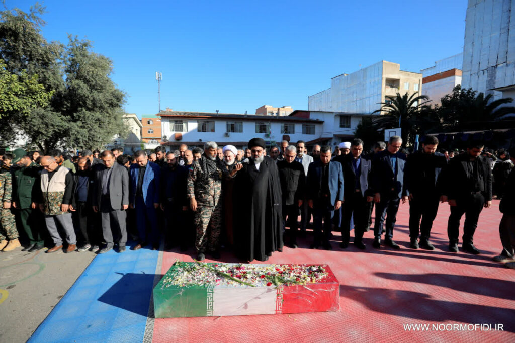 22. اقامه نماز بر پیکر مطهر شهید گمنام دوران دفاع مقدس در گرگان