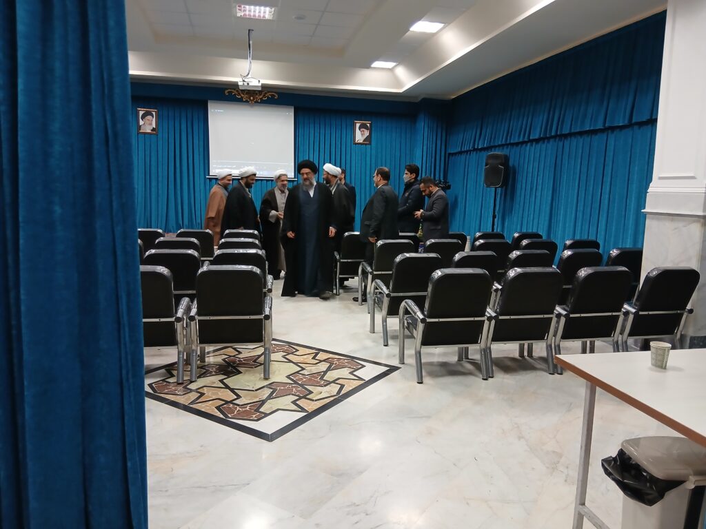  بازدید از نمایشگاه چهل سال بالندگی جامعه الزهرا