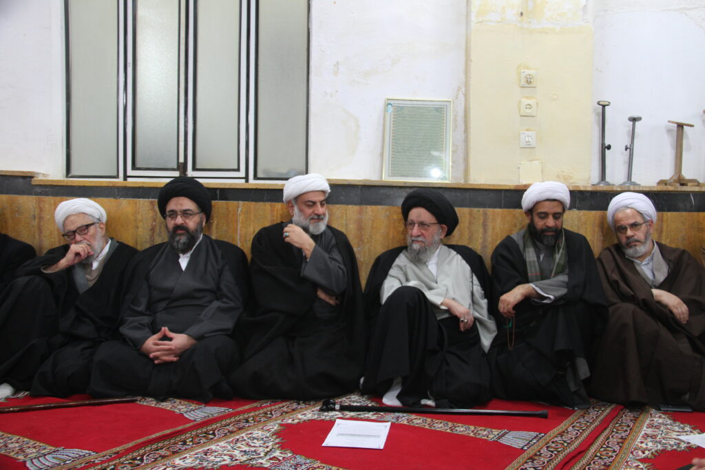 مراسم ختم آیت الله فاضل استرابادی در مسجدجامع شهر نوکنده