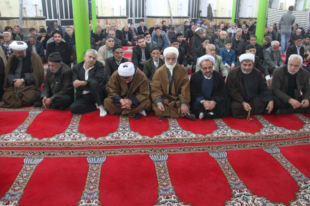مراسم ختم آیت الله فاضل استرابادی در مسجدجامع شهر نوکنده