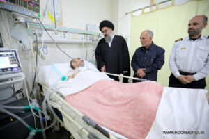 عیادت آیت الله سید مجتبی #نورمفیدی از حضرت قلی دوجی فرماندار شهرستان مراوه تپه در بیمارستان شهید صیاد شیرازی