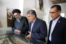 تجدید میثاق آیت‌الله سید مجتبی نورمفیدی با آرمان‌های بنیان گذار کبیر انقلاب اسلامی در بازدید از بیت امام خمینی(ره)