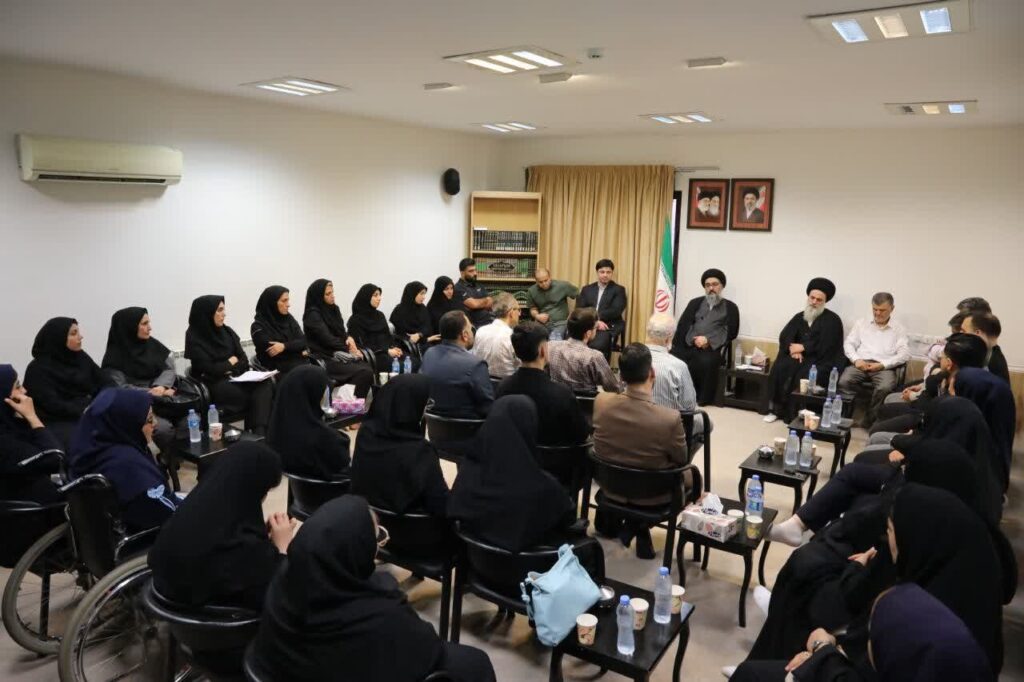 دیدار مربیان و معلمان کانون فرهنگی مسجد جامع گلشن گرگان با آیت الله سید مجتبی نورمفیدی