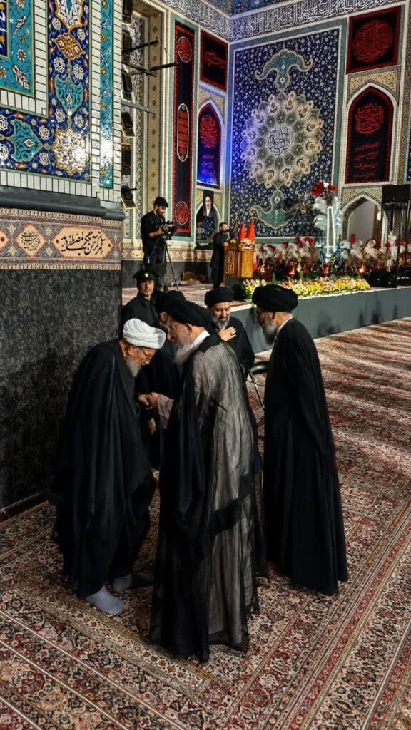 حضور آیت الله سید مجتبی نورمفیدی در مراسم بزرگداشت چهلم «آقای شهید ایران»حرم مطهر امام رضا علیه‌السلام،مشهد مقدس. 